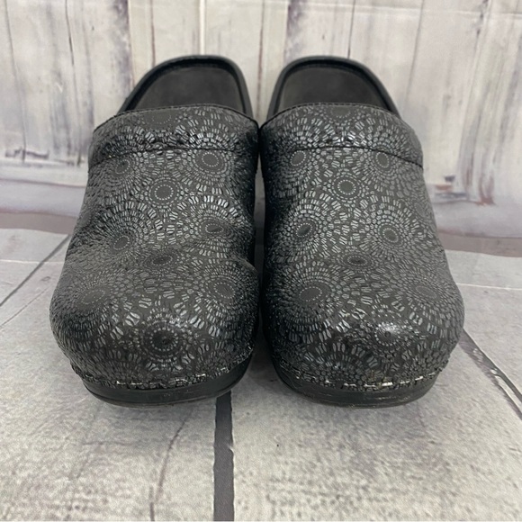 Dansko Sunburst Pewter Black Leather Professional Clogs Shoes Mules 37 6.5-7 - Picture 5 of 13